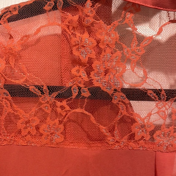 Forever 21 Coral Lace Blouse - Picture 3 of 5